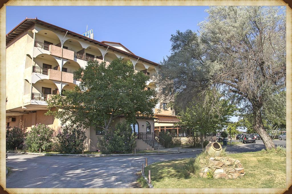 Chris & Eve Mansion Hotell Komotiní Eksteriør bilde